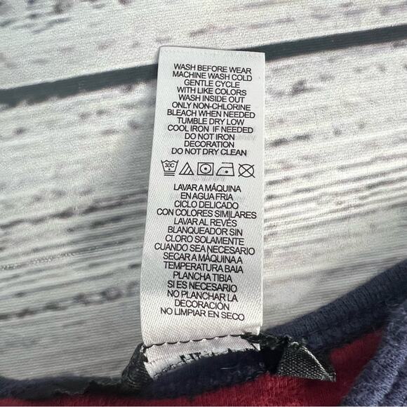 Baby Guess Long Sleeve Bodysuit 6-9 Months Navy Maroon Stripes Triangle Logo - Picture 10 of 11